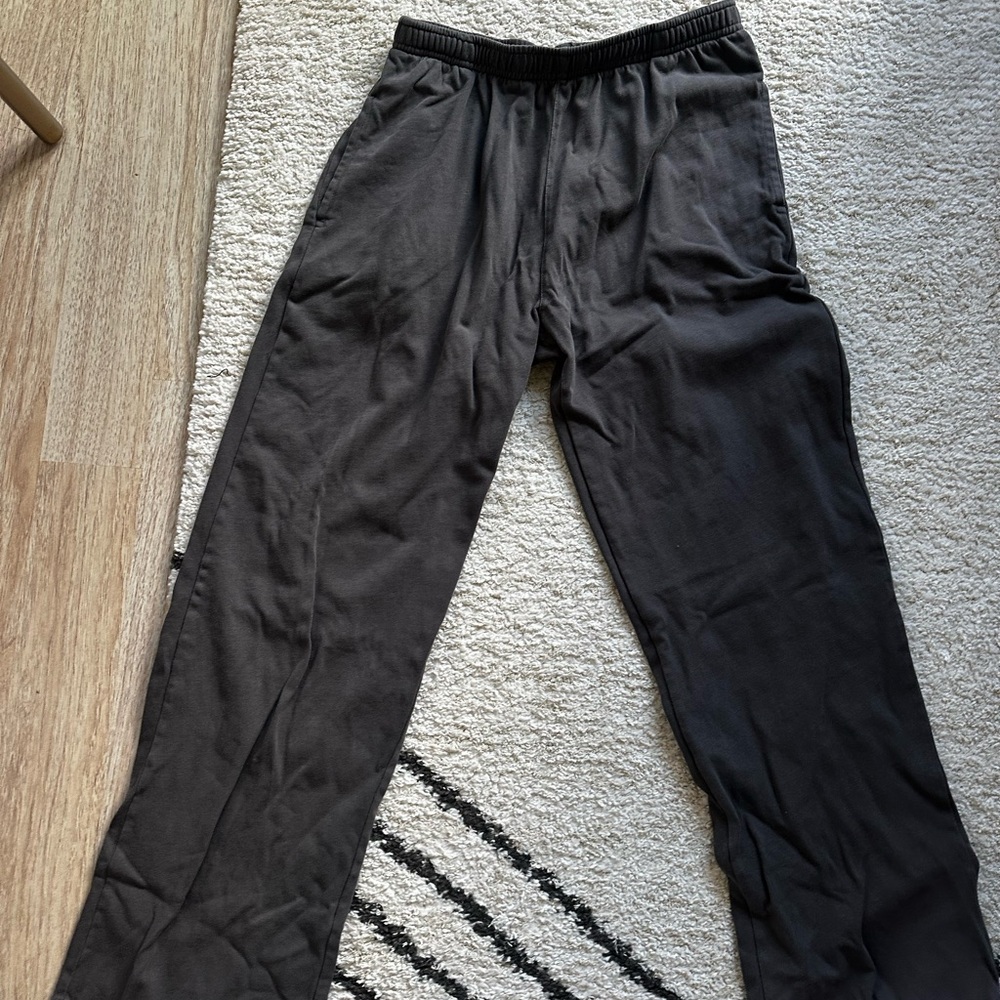 Brandy Melville Black Sweatpants Relaxed Fit Joggers
